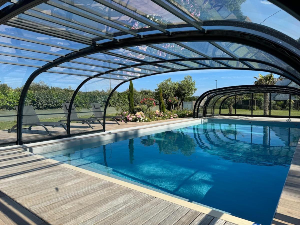 Superbe Villa Tout Confort Avec Piscine Chauffee Er Couverte Et Spa A 2 Pas De La Plage Фуенан Екстер'єр фото